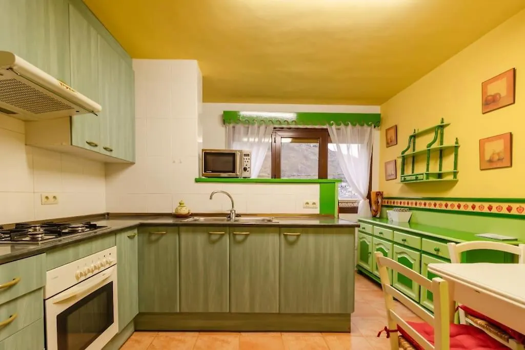 Piso En Bossost Apartment